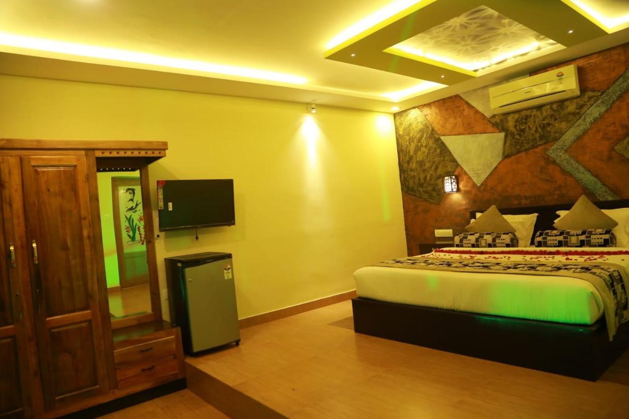 Lara Lake View Resort Thiruvananthapuram Exterior foto